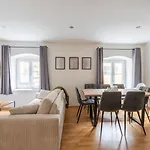 דירה Large Maisonette I 90 M2 I For Groups & Families I 9 Guests I 3 *