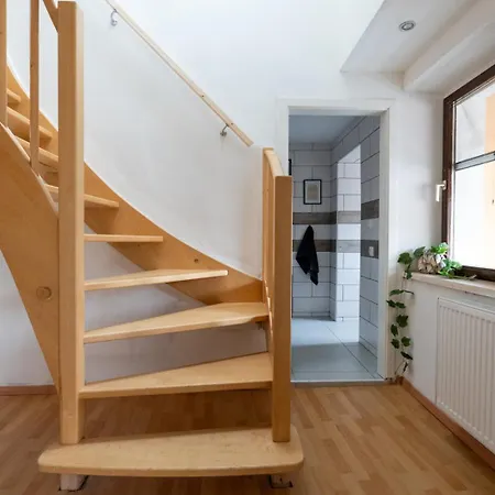 Large Maisonette I 90 M2 I For Groups & Families I 9 Guests I 3