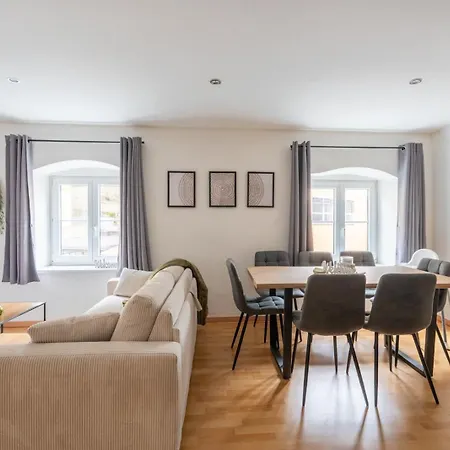 Appartamento Large Maisonette I 90 M2 I For Groups & Families I 9 Guests I 3 *