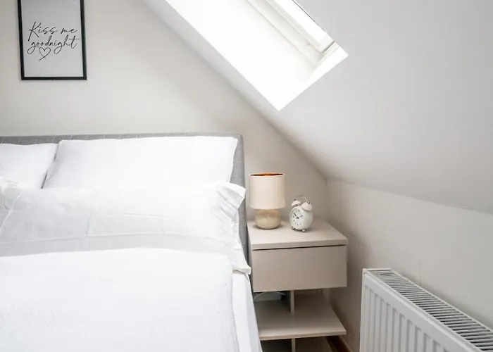 Large Maisonette I 90 M2 I For Groups & Families I 9 Guests I 3 카펜베르크