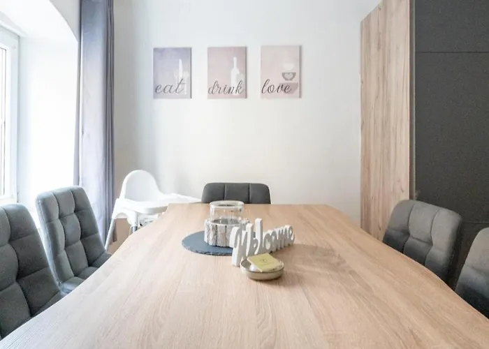 아파트 Large Maisonette I 90 M2 I For Groups & Families I 9 Guests I 3