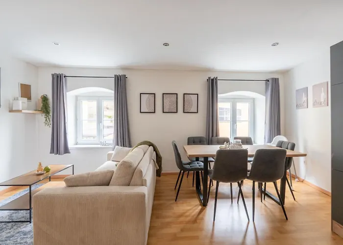 아파트 Large Maisonette I 90 M2 I For Groups & Families I 9 Guests I 3 *